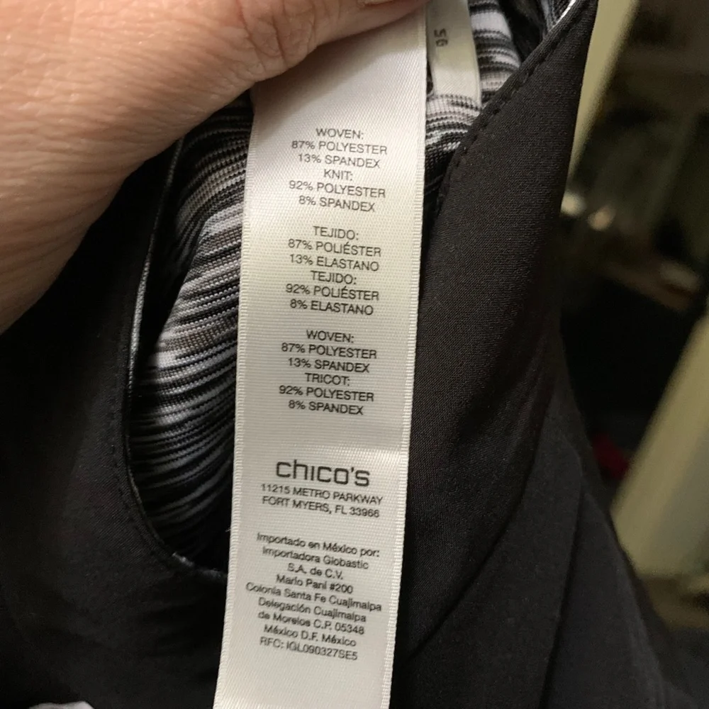 COPY - Zenergy Golf Chicos reversiable zip up vest Sz 2 - Picture 12 of 16